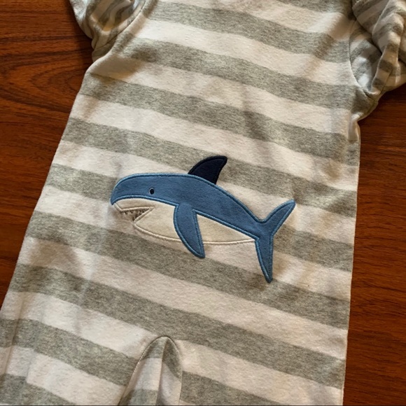Carter’s Striped Long Sleeve Shark Pajamas - Picture 3 of 4